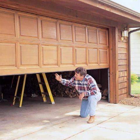 Inspection-of-Garage-Door-Maintenance-Services-Safety-480x480.jpg