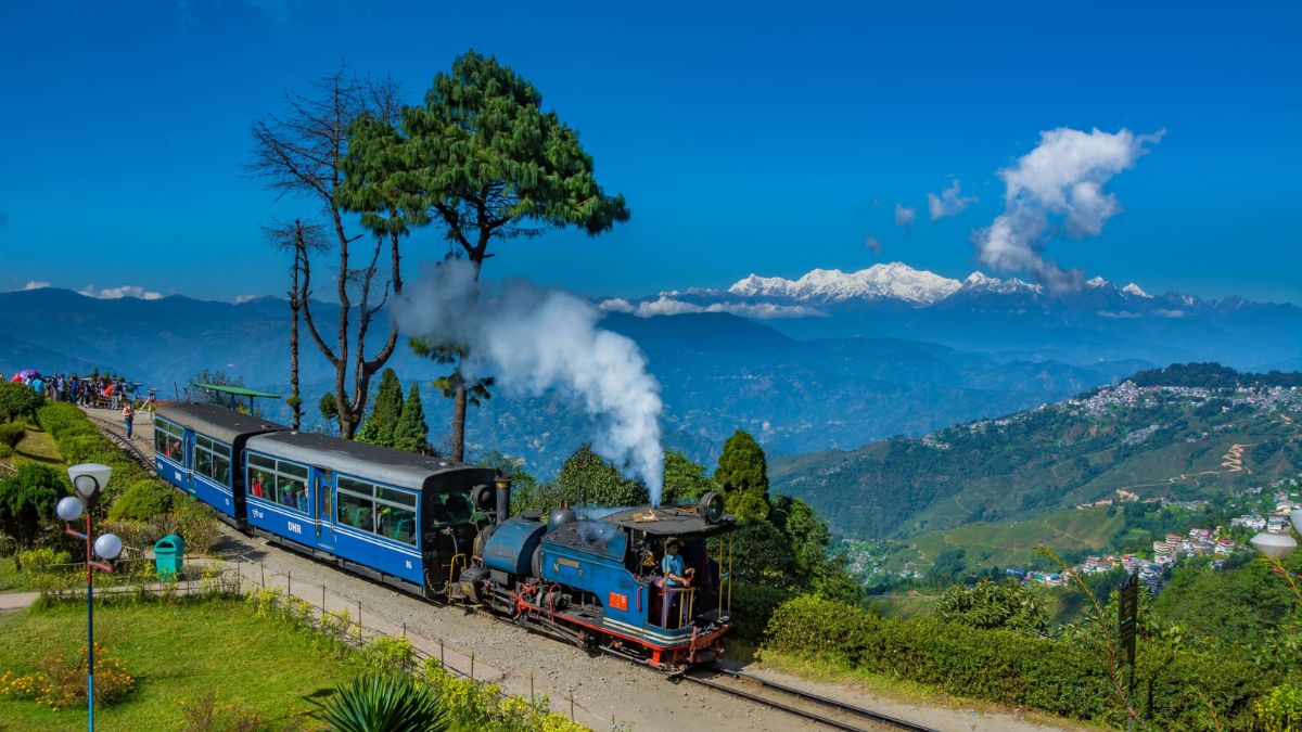 Click to enlarge Which hill station is near to Kolkata.jpg