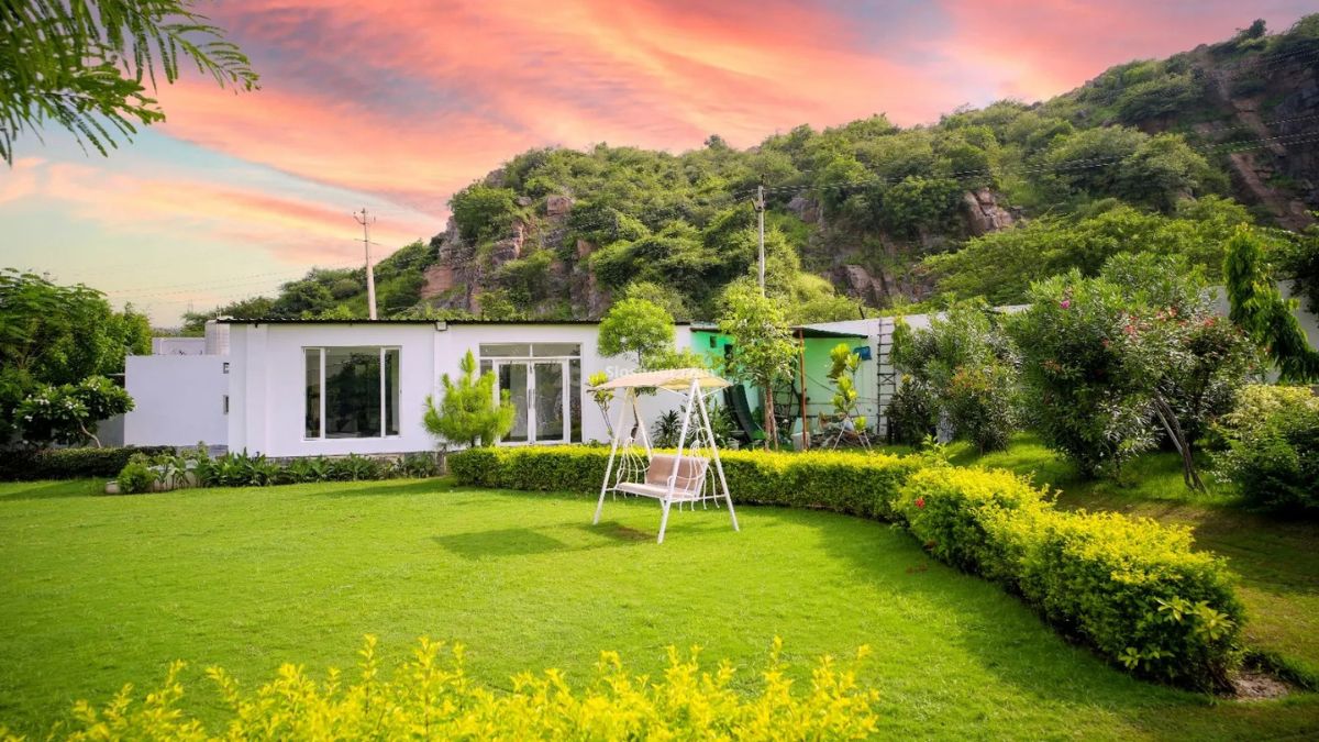 Best Farmhouses Near Delhi.jpg