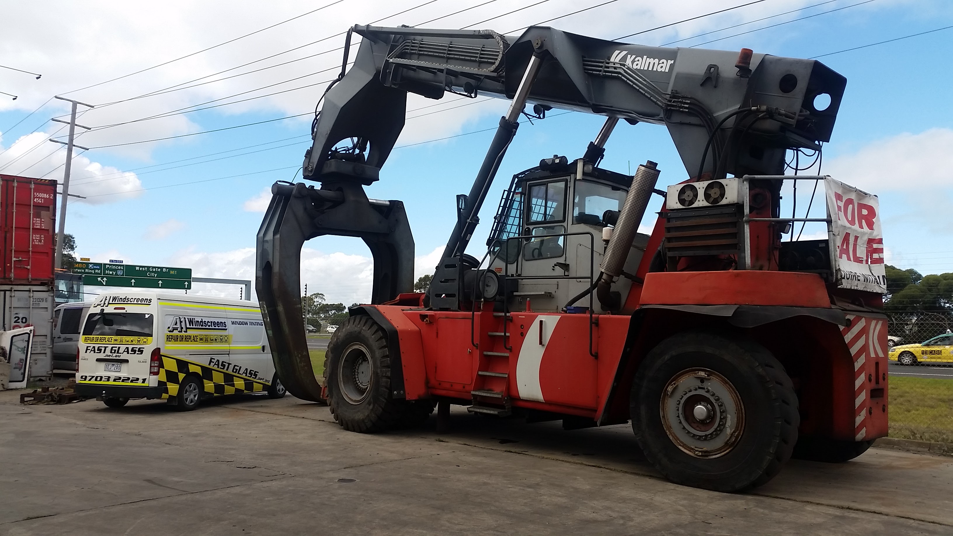 Click to enlarge forklift windscreen..jpg
